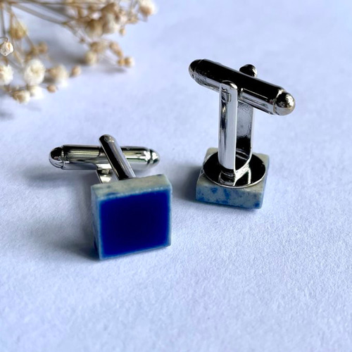 日本伝統美濃焼タイル藍色ペアネクタイピン＆イヤリング／ピアス