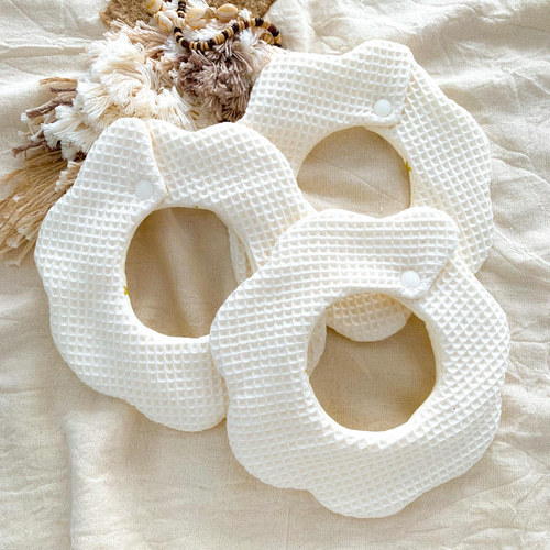 ふわふわワッフルの360度おはなスタイ スタイ・よだれかけ Baby&Kids