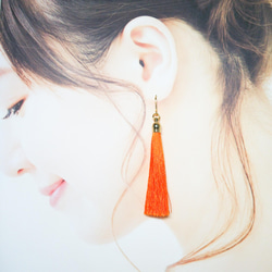 【1258】パールチェーン付き赤いタッセルのピアス 1258】パールチェーン付き赤いタッセルのピアス 1258】パールチェーン