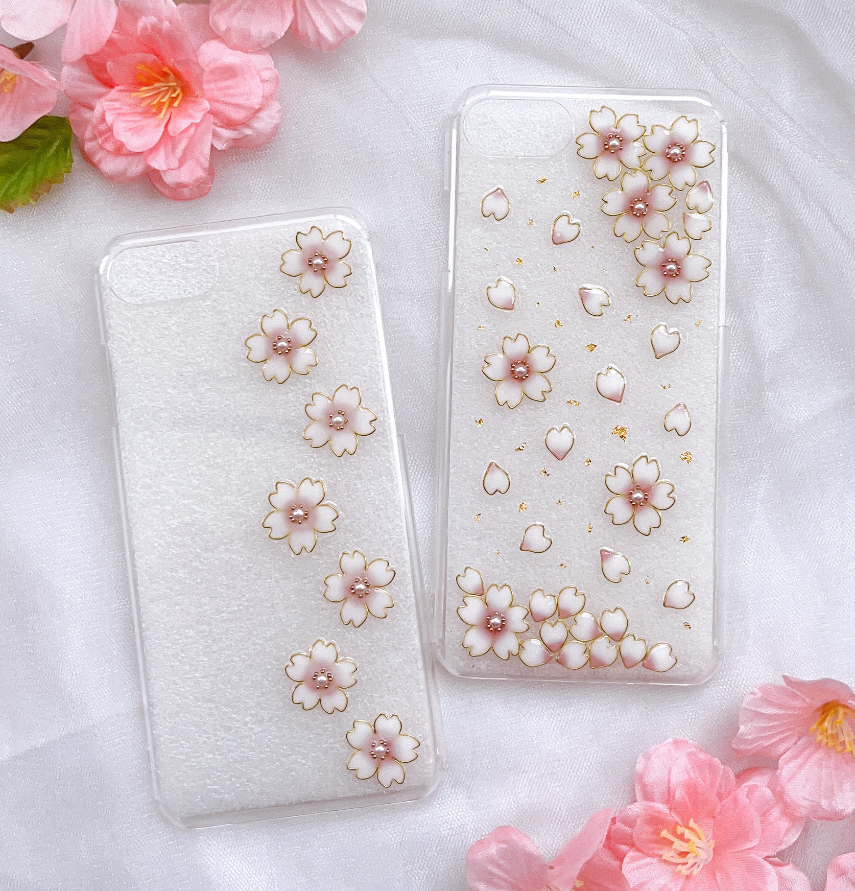 【IDEAL スマホカバー OF クリア SWEDEN】さくら花びら