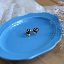 ひし形イアリング　ブラック 1枚目の画像