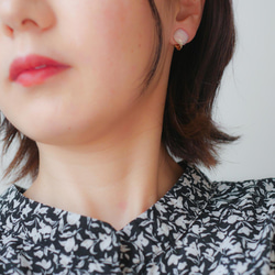 ひし形イアリング　ブラック 2枚目の画像