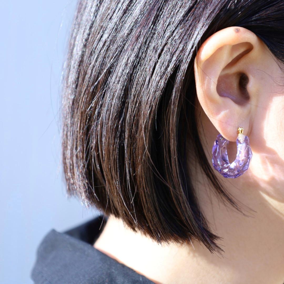 iceクロッシングピアス　−アメジスト-　金属アレルギー対応