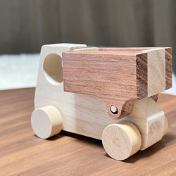 トラック　木のおもちゃ　はたらくくるま　働く車　木の車　木製　出産祝い　誕生日 3枚目の画像