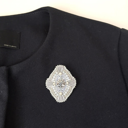 ビーズ刺繍ブローチ   ✴︎フォーマルやセレモニーに✴︎ 6枚目の画像