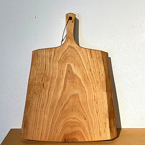 飛騨産の無垢の木で作る カッティングボード 山桜 2025.11 まな板