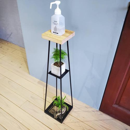 アイアン製のアルコールポンプスタンド 中棚付きで便利 『Black wood