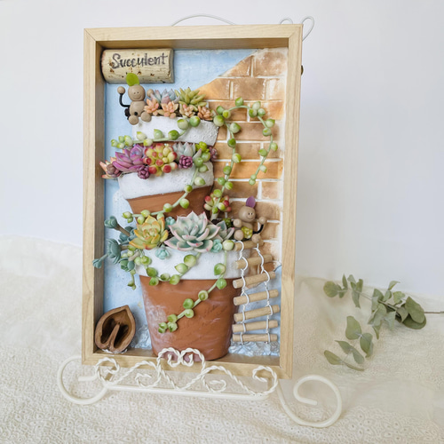 多肉ウォールアート♡多肉植物アレンジ♪樹脂粘土多肉 割れ鉢 レンガ調