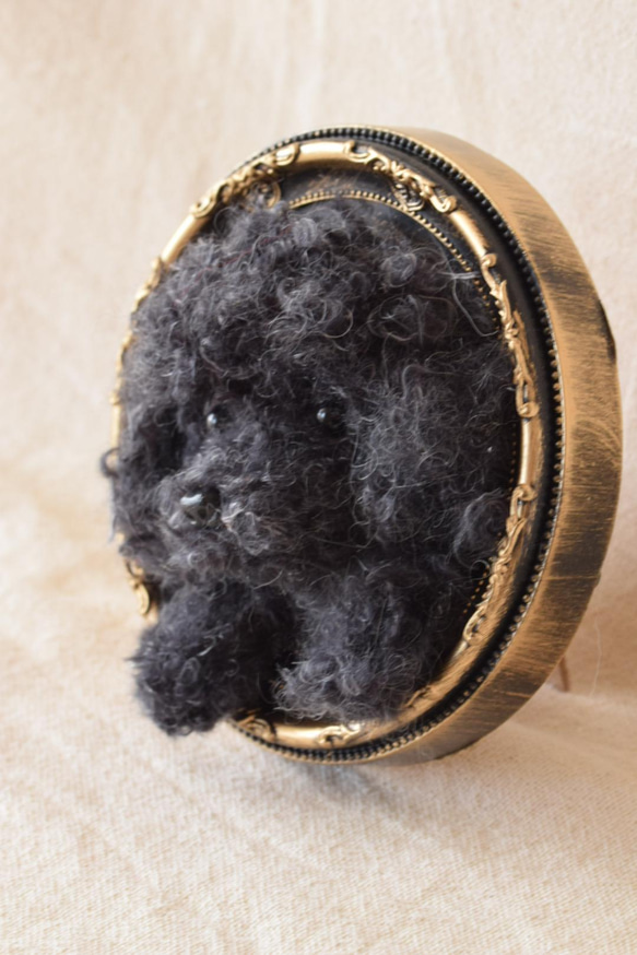 トイプードル　黒　額　羊毛フェルト　羊毛　プレゼント 4枚目の画像