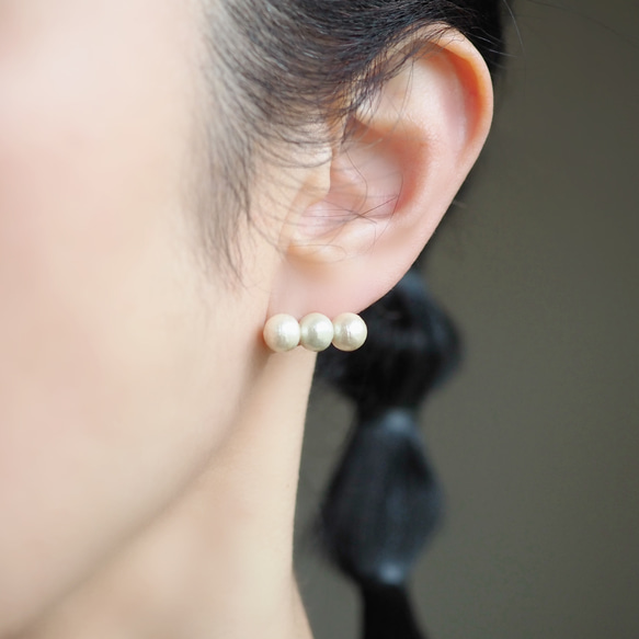 大人気✧︎3連ラインパールピアス/イヤリング 横ライン