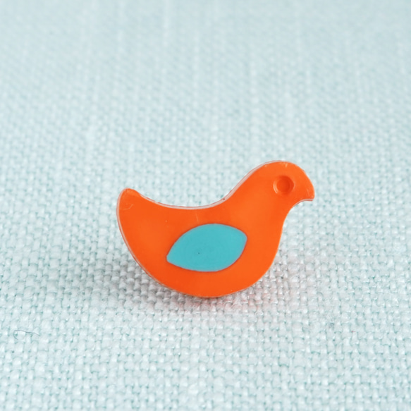 (3個) 12mm 小鳥のボタン　フランス製　青い羽 ＊ 鳥 オレンジ 6枚目の画像