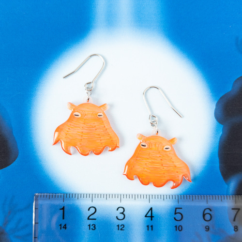 メンダコ＊ピアス/イヤリング ピアス（フック・チェーン） ねぎねぎ