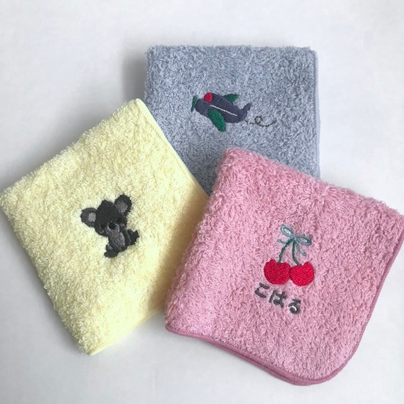 お名前刺繍　ベビー・キッズ　ミニタオルハンカチ ＊ チェリー／コアラ／飛行機／入園・卒園ギフト／受注制作 1枚目の画像