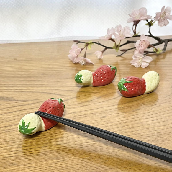 春☆京焼の箸置き ５つお好きに選んで得々～桜(大小) 苺 筍 つくし 花筏 梅～【送料無料】 11枚目の画像