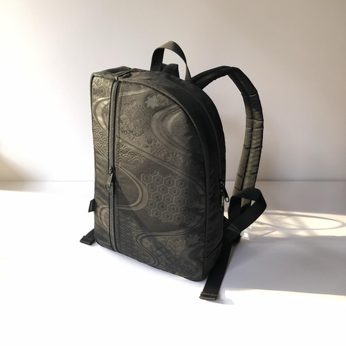 ハンドメイド 帯 リメイク リュック 正絹 黒 ✨帯リメイク リュック 黒 一点物 リュック・バックパック