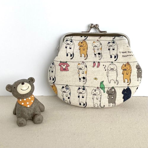 一点限り＊干された洗濯猫ちゃんの柄がま口小銭入れ＊きなり＊ がま口  