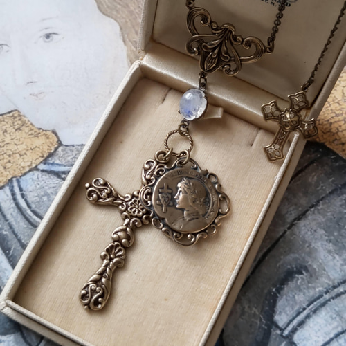 ブラス製アクセサリー ジャンヌダルク