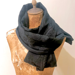 スカーフNo.305*意味* デザイナー手作りの日本のアンティーク布 黒の立体織りフラワーパレス風トーテムウールスカーフショール 6枚目の画像