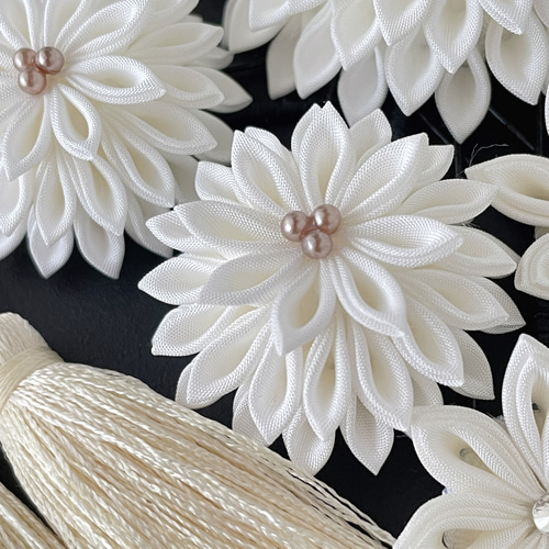 白無垢の花嫁さまへ｜正絹つまみ細工の白い髪飾りセット＊上品で凛と