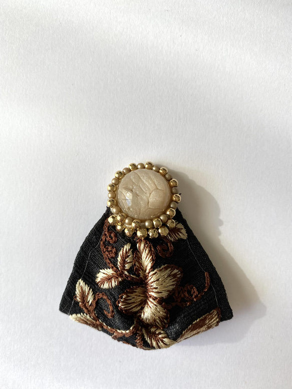 印度刺繡絲帶黑色米色金珠刺繡手術不銹鋼耳環/耳環 第5張的照片