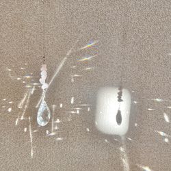 ハウライト/気球サンキャッチャー 2枚目の画像