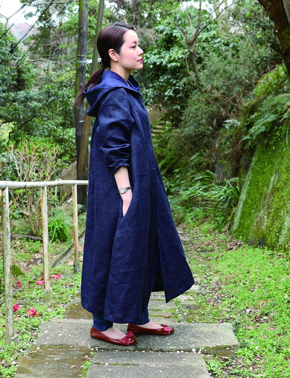 フード付きリネンコート