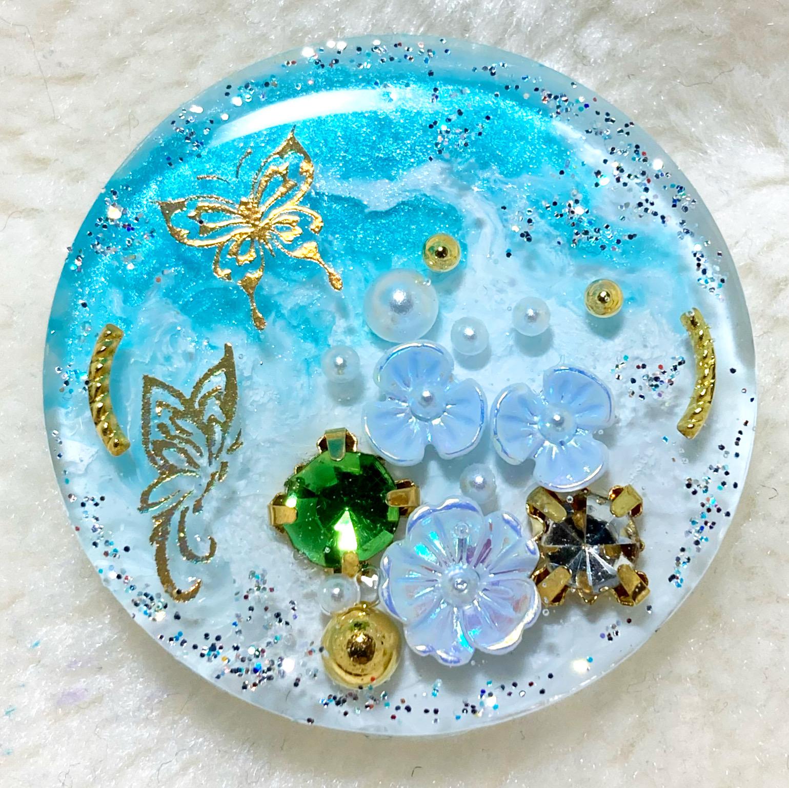 桜と癒し猫ちゃんラウンドレジンヘアゴム ポニーフック変更可。 桜と癒し猫ちゃんラウンドレジンヘアゴム ポニーフック変更可。