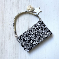 バックのように使えるスマホケース(ストロベリーメドウＢ・リバティ・ウィリアムモリス)落下防止 8枚目の画像