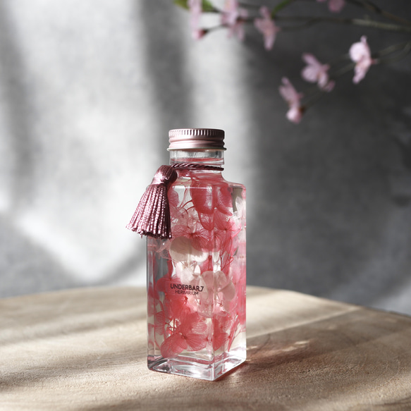 桜ピンクのハーバリウム 100ml スリムボトル 紫陽花 春 母の日 卒業 