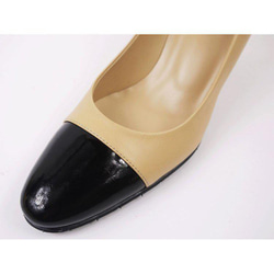 22cm尺寸限定 ★方便的黑色琺瑯/米色雙色高跟鞋 日本製造 真皮 z068bg 第10張的照片