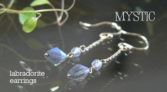 K10&18YG ラブラドライト デザインピアス