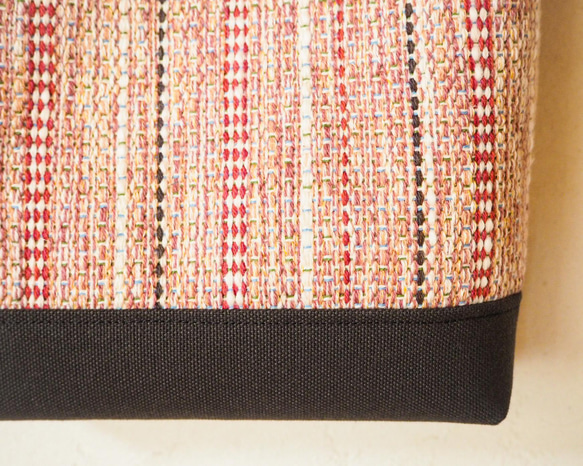 春色ミックスツイード調手織り布のポシェット（桜色） 4枚目の画像