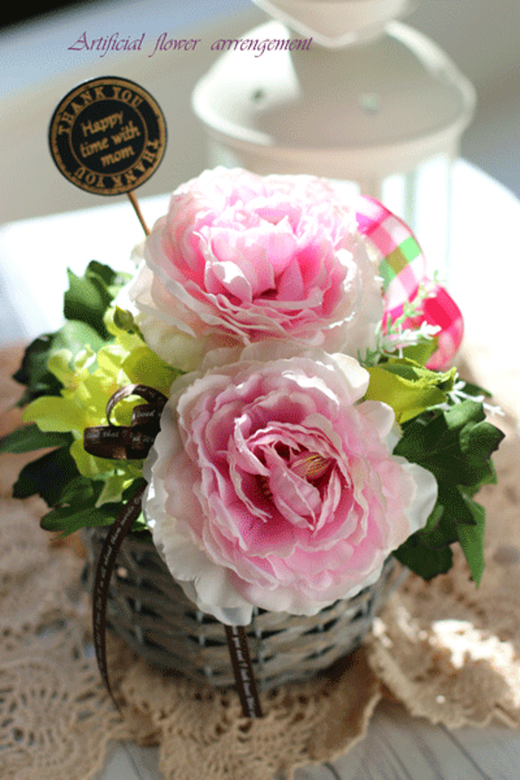 ラナンキュラスの花かごアレンジ♪記念日☆誕生日☆新生活に 1枚目の画像