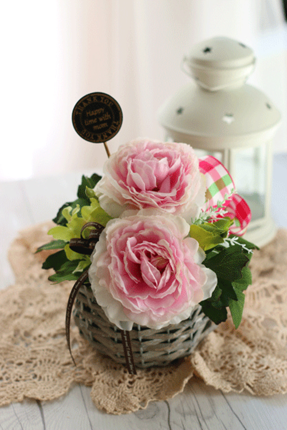 ラナンキュラスの花かごアレンジ♪記念日☆誕生日☆新生活に 2枚目の画像