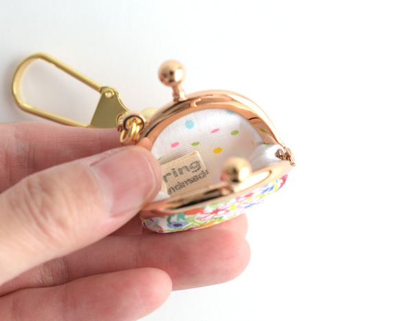 Tiny kiss lock purse keychain Liberty "Poppy's Meadow" [081] 第4張的照片