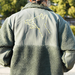 受注生産）影絵遊びの刺繍 背面 犬大 シープボア フリース スタンド