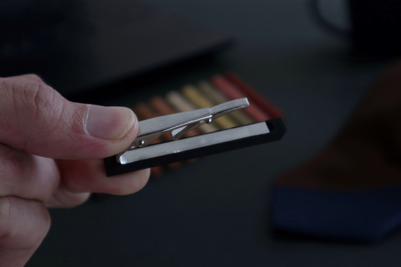 【人気６樹種】シンプルスリムな木製ネクタイピン 11枚目の画像