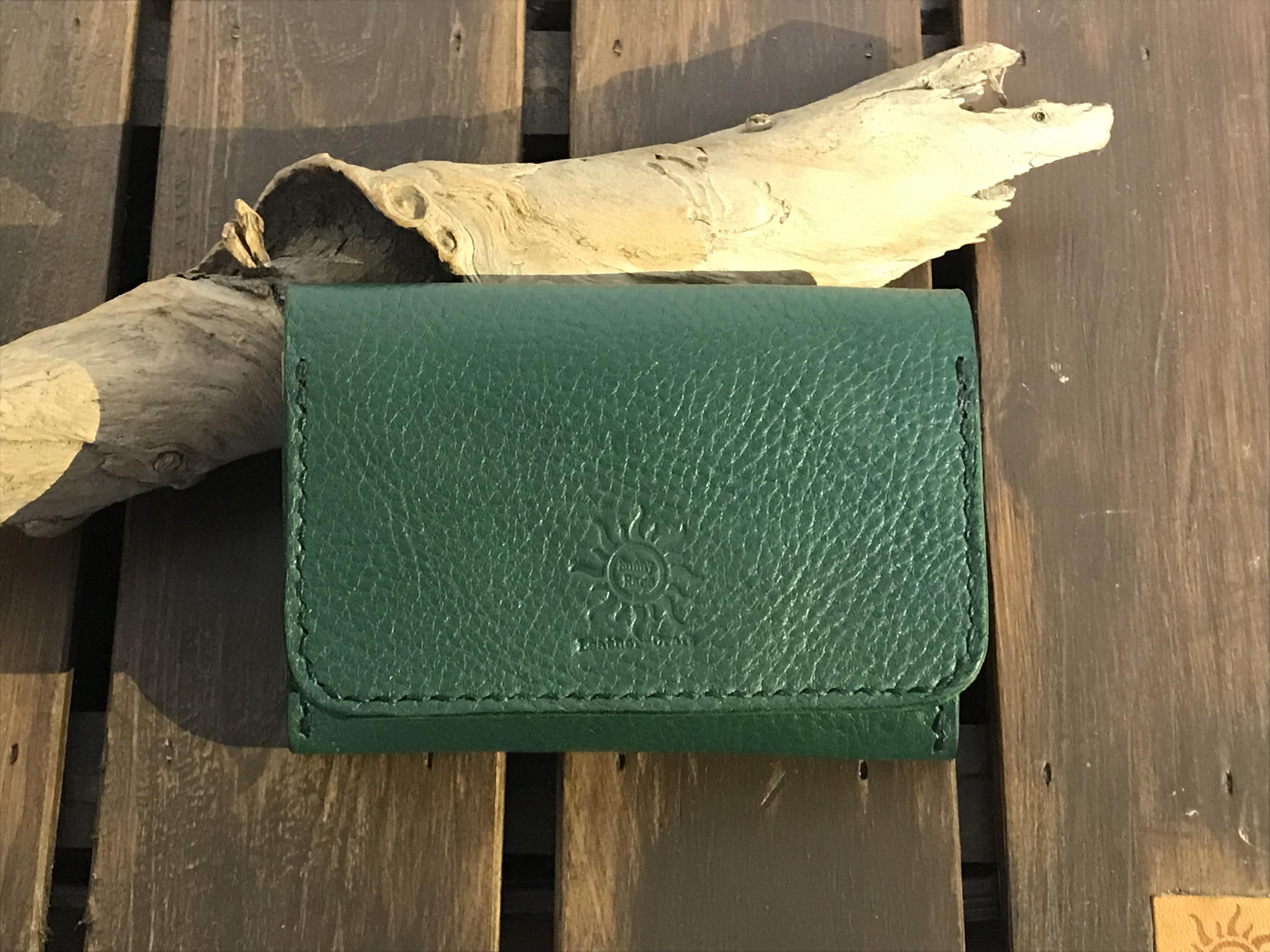 上質なイタリア牛革を使った名刺入れ♪ ☆イニシャル刻印無料☆