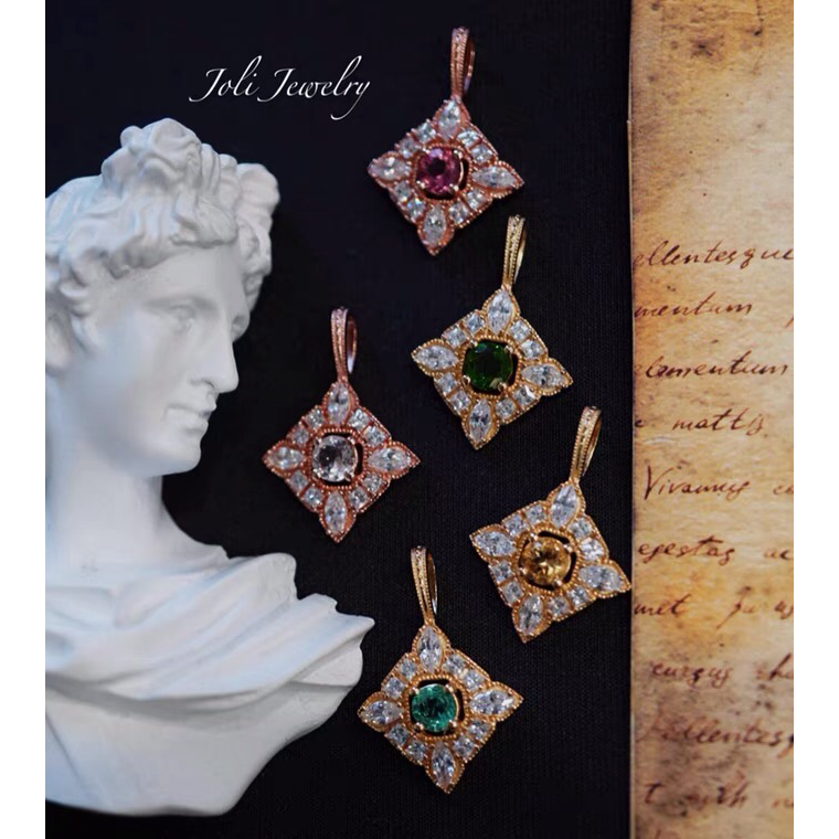 【星の欠片】オリジナル エメラルド ダイオプサイド ペンダント ゴージャス キラキラ 天然宝石(チェーンなし)