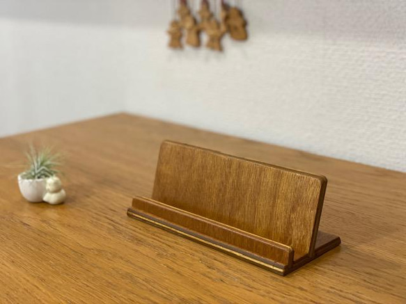 送料無料♬  小物飾り♬  スマホスタンド　iPadスタンド  タブレットスタンド 1枚目の画像