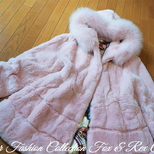 着るだけで優しげに見える☆桜ピンクフォックスファー付き
