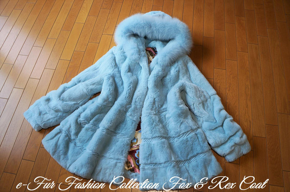 晴れた冬の朝のような美しいスカイブルー☆フォックス×レッキス毛皮コート　くすみカラー　リアルファーコート 2枚目の画像