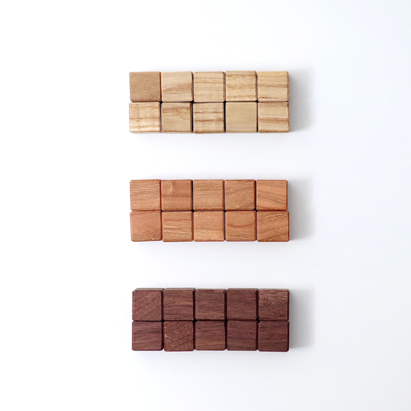 シンプルな木製キューブマグネット 〈タモ〉 9枚目の画像