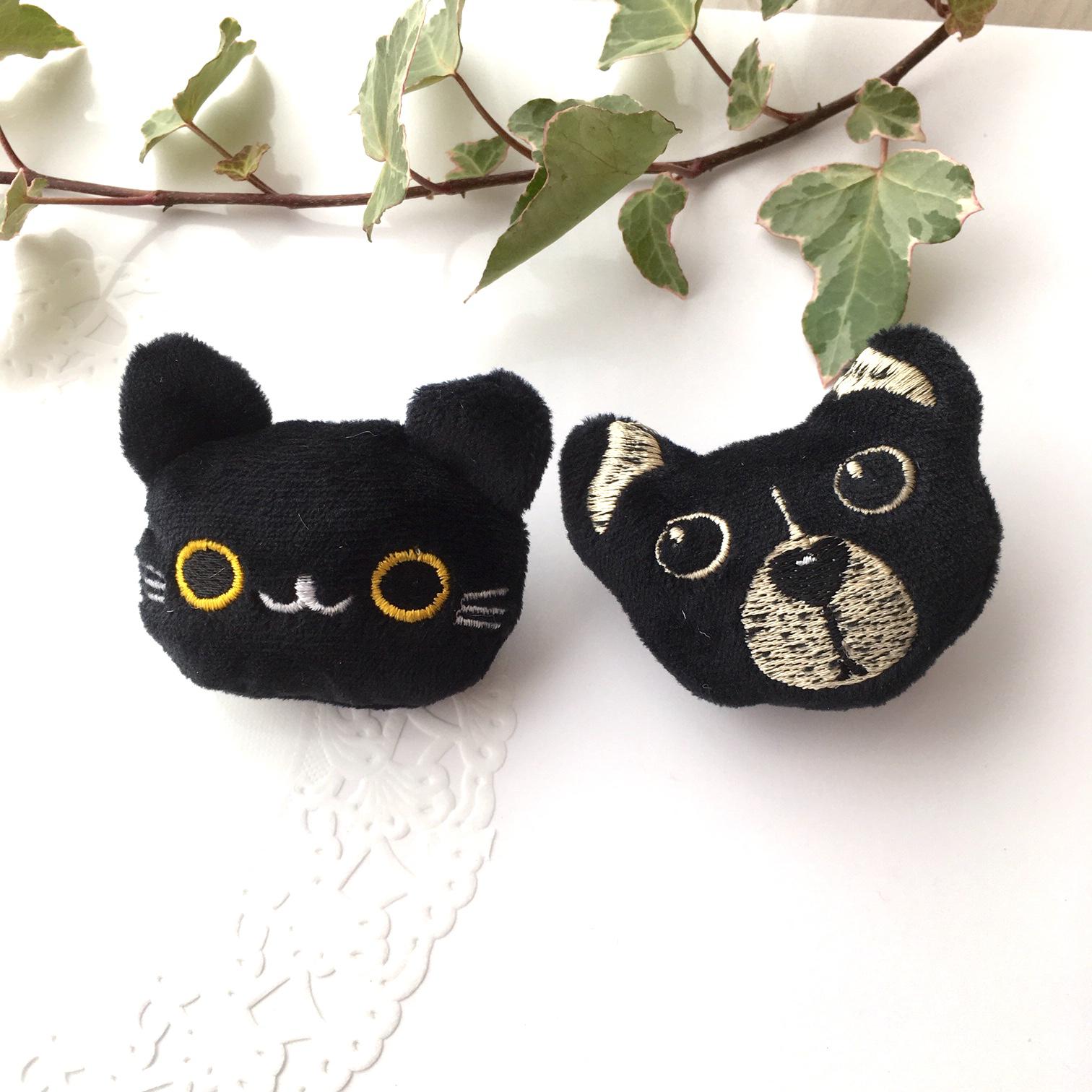 自然の中をお散歩猫ちゃん(手描き)ヘアゴム  ポニーフック　ブローチ　ペンダント 森のお散歩ねこちゃん②(手描き♪)ヘアゴム ポニーフック