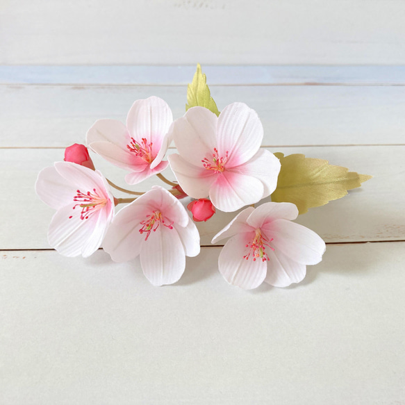 布花 サクラ ソメイヨシノ 桜 一枝のコサージュ 3枚目の画像