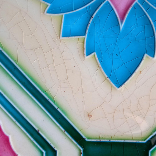 里帰り便・淡路島ダントー社のマジョリカタイル・100年前に海を