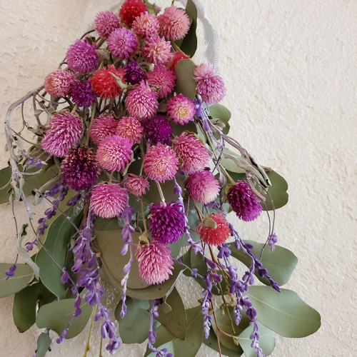 メル86631様ご相談中　ユーカリの500円スワッグ　千日紅を添えて メル86631様ご相談中 ユーカリの500円スワッグ 千日紅を添えて - メルカリ