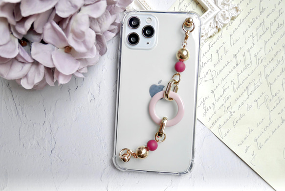 くすみピンクフープのキーリングハンガー　スマホケース　iPhoneケース　全機種　スマホチェーン 4枚目の画像