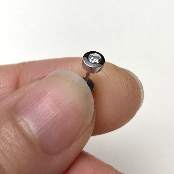 デイリーユースにダイヤモンドピアス~dot stainless pierce~ 2枚目の画像