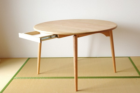 【K様専用】チェリー材の丸ダイニングテーブル 8枚目の画像